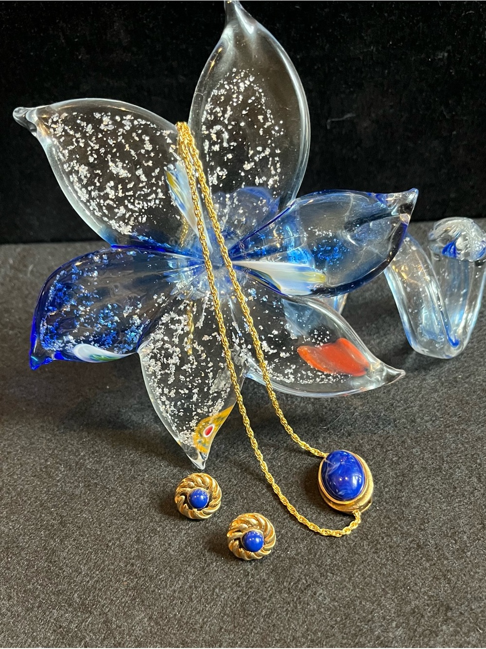 VTG Avon Blue Reflections Faux Lapis Necklace & Earring Set Gold Tone